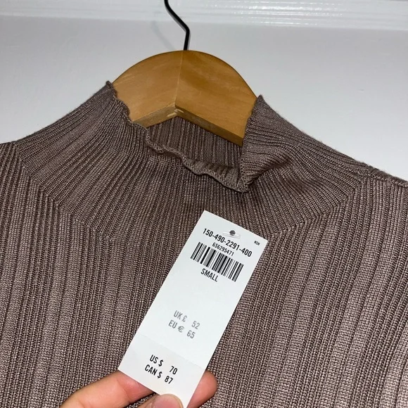 NWT Abercrombie & Fitch Beige Turtleneck Bodysuit - Picture 6 of 10